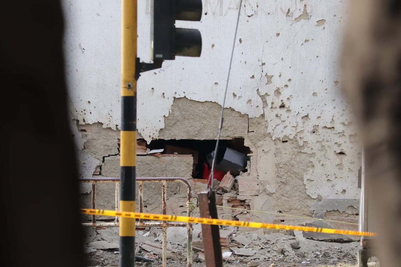 Atentado terrorista estación los mangos al Oriente de Cali