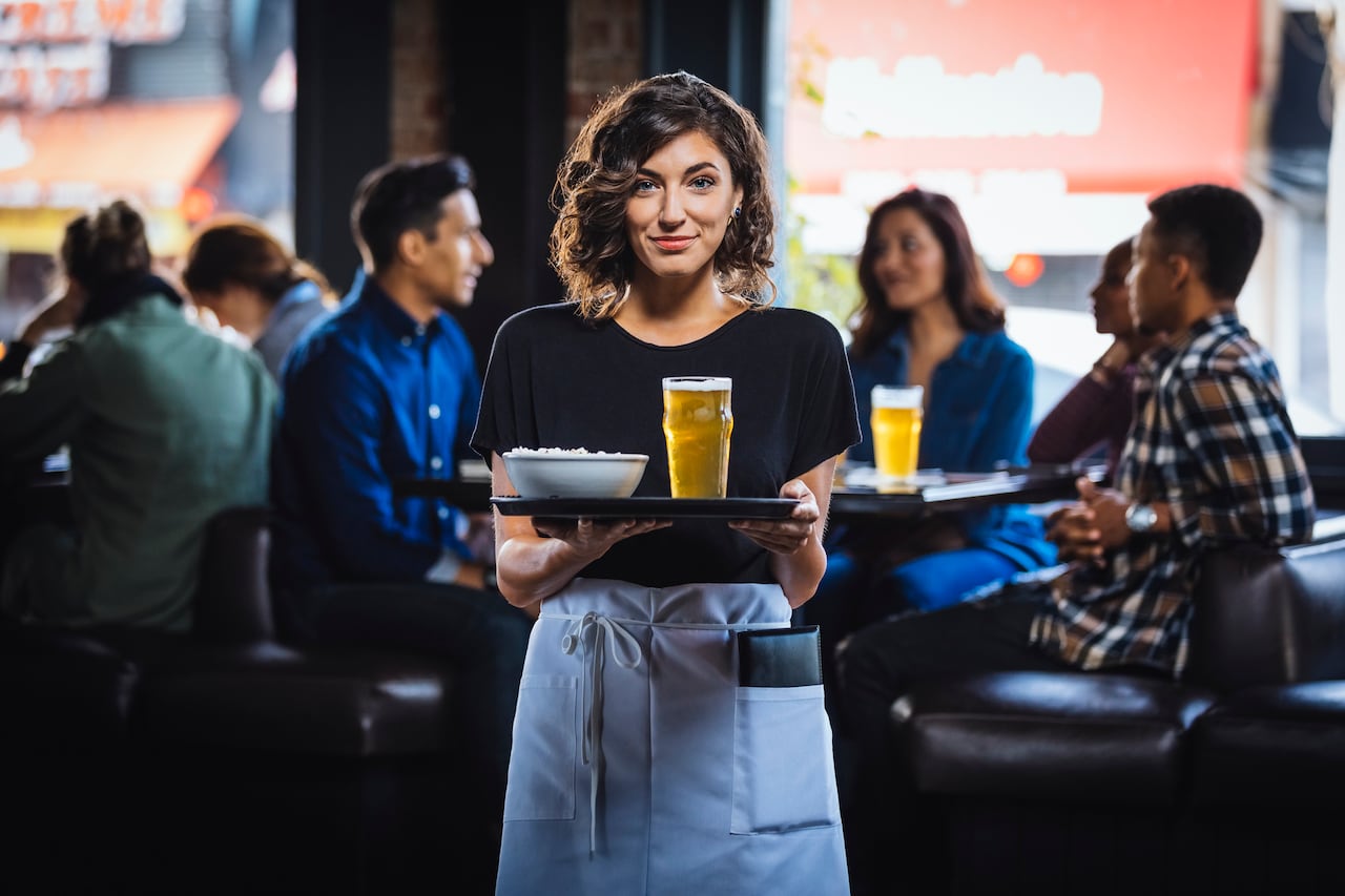 Para aquellos interesados en el sector de la hostelería, Malta presenta oportunidades significativas como mesero, proporcionando una experiencia enriquecedora en un entorno internacional.