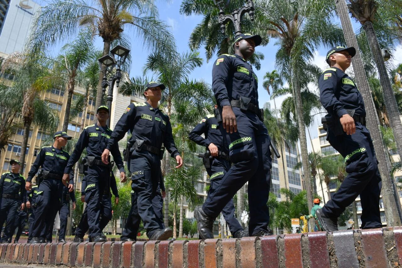 Los hombres de la Policía estarán realizando patrullajes constantes en el centro de la ciudad.