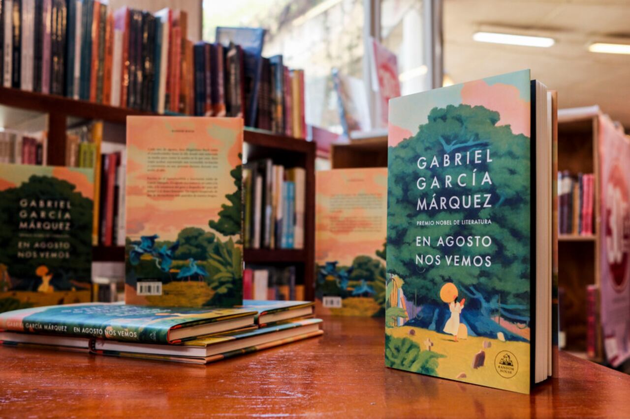 Como se esperaba, desde su lanzamiento, ‘En agosto nos vemos’, la novela póstuma de Gabriel García Márquez, fue una de las más apetecidas en la FILBo.