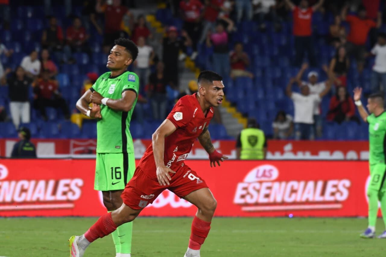Luis Ramos celebrando su gol con América de Cali ante Atlético Nacional