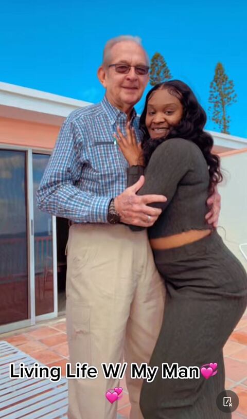 Miracle Pogue y Charles