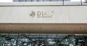 Para poder ejecutar todos sus planes de gobierno, se estima que el nuevo presidente necesitará de unos 50 billones de pesos, que aspiraría a recaudar con una ambiciosa reforma tributaria, la cual tendrá que tramitar en un Congreso dividido y con mucho lobby en contra.