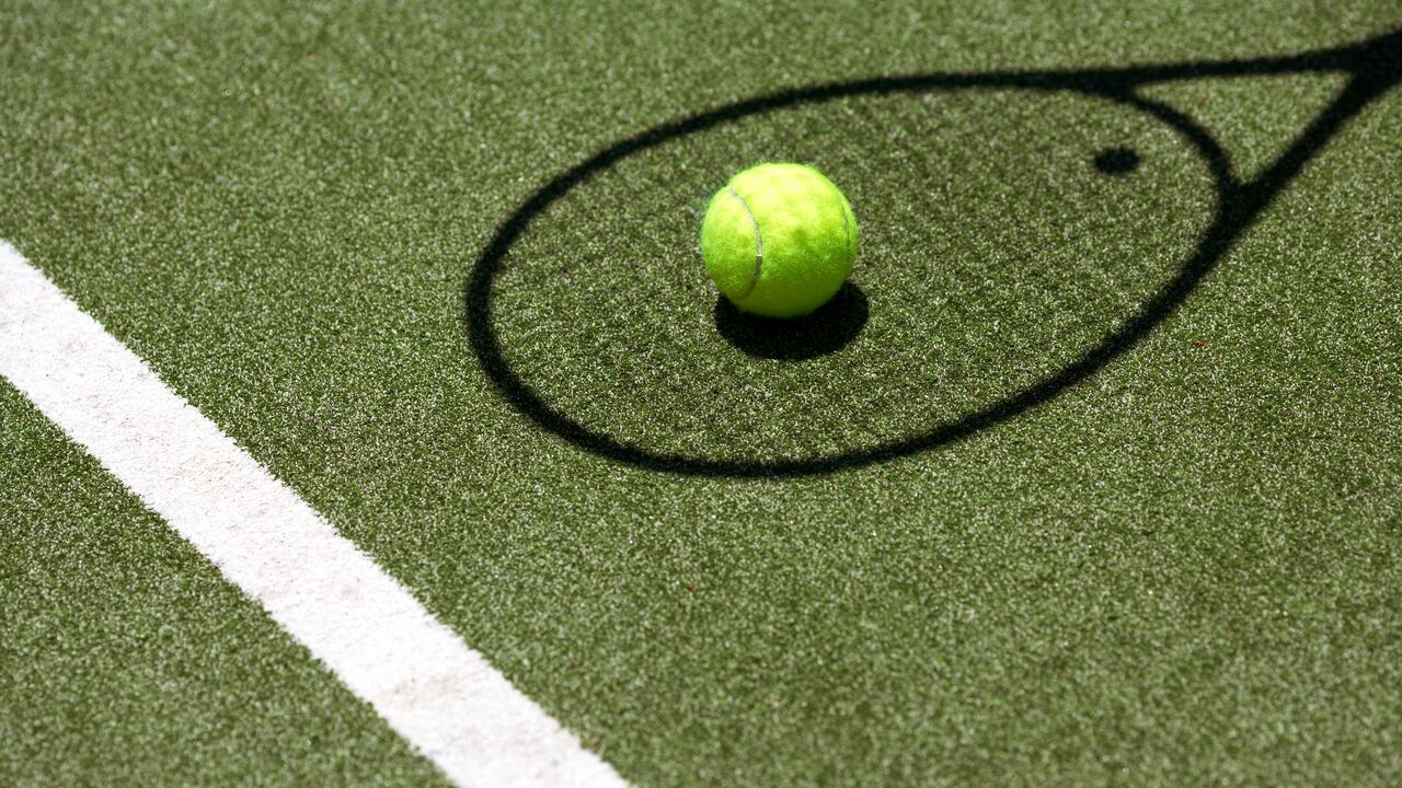 Cancha de tenis y pelota