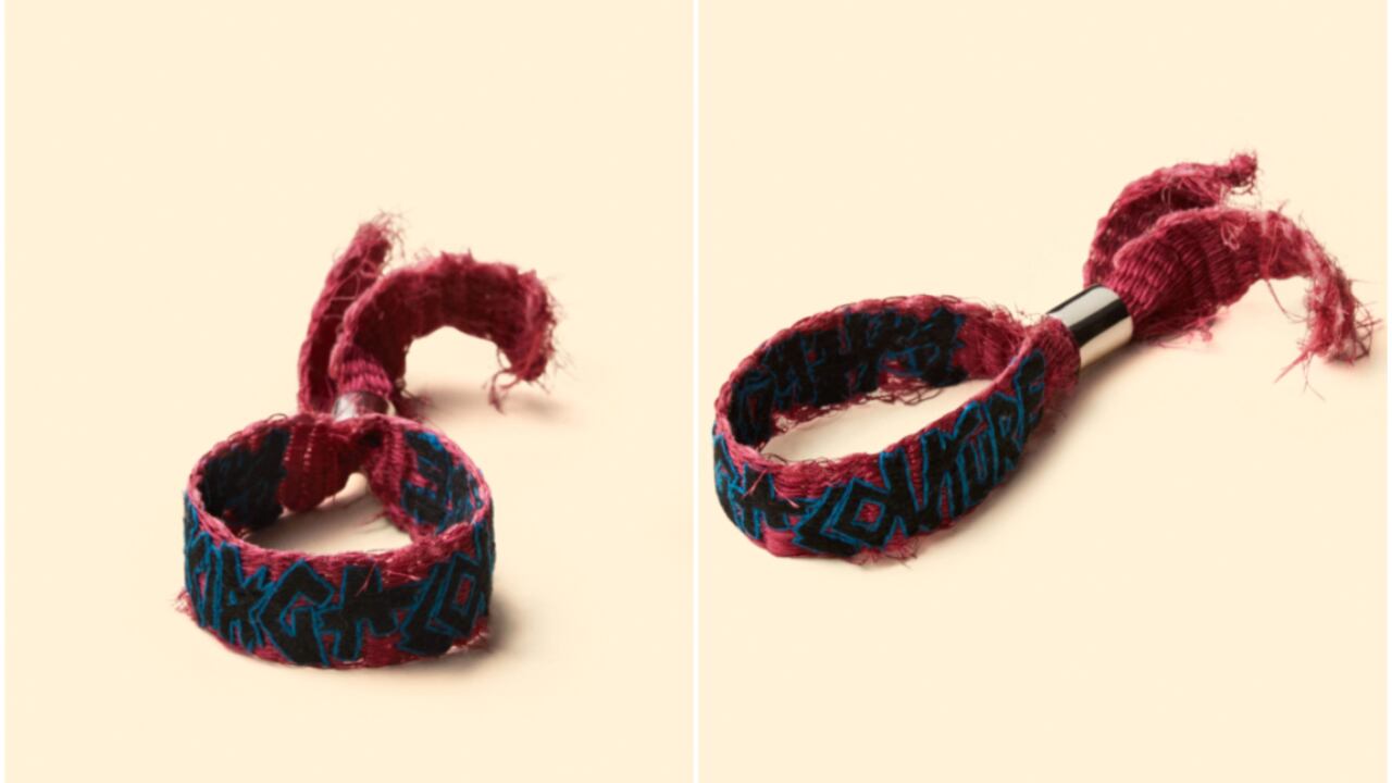 Balenciaga lanzó un nuevo y polémico brazalete que cuesta una millonada suma de dinero.