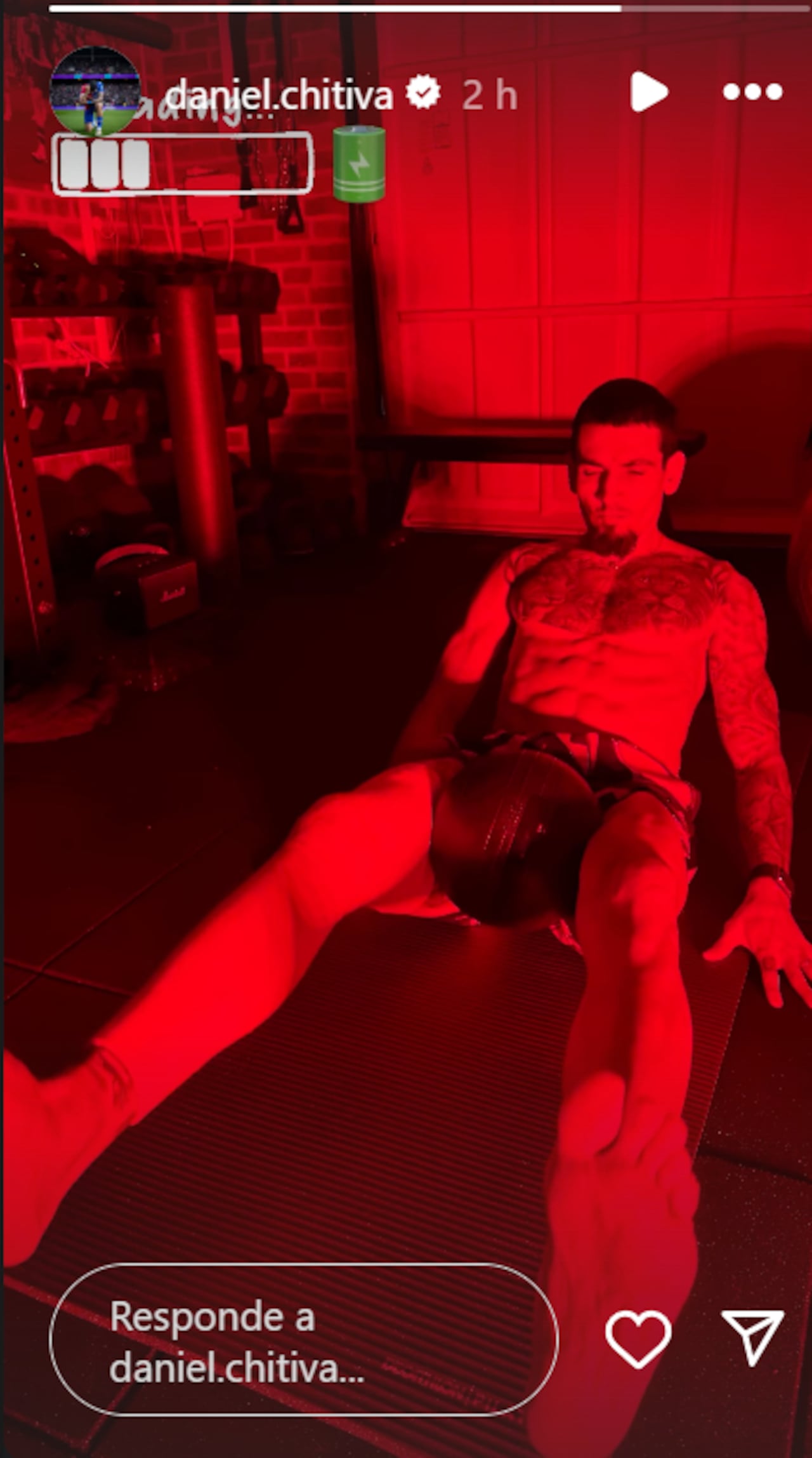 Daniel Muñoz trabajando en su regreso a las canchas con el Crystal Palace.