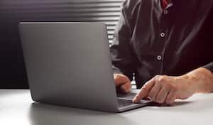 La víctima perdió 17 millones de pesos en esta estafa