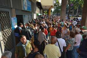 Reportan problemas en la entrega de medicamentos en un dispensario de Nueva EPS en Cali.