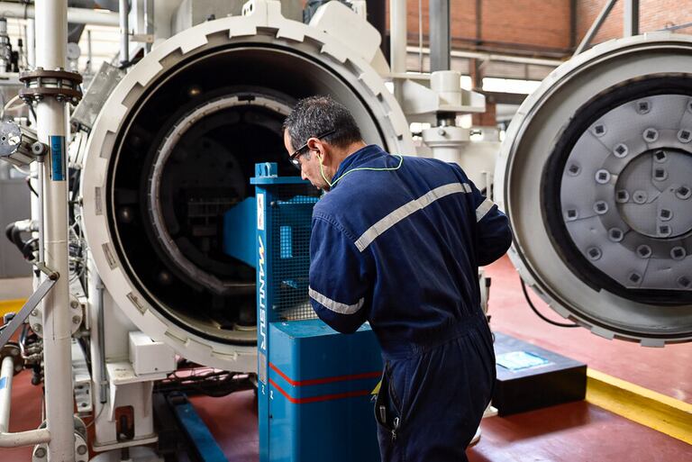 La industria del Valle no logró una recuperación completa en 2025. La producción cayó al mes de junio y las ventas tuvieron un leve repunte.