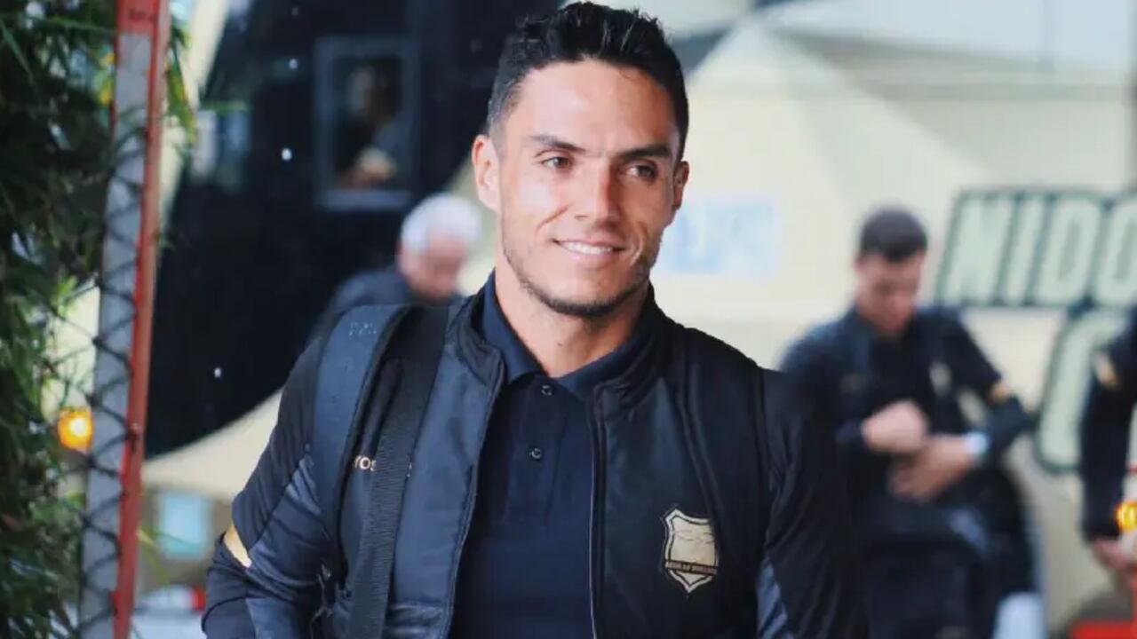 Lucas González en su etapa como entrenador de Águilas Doradas Rionegro.