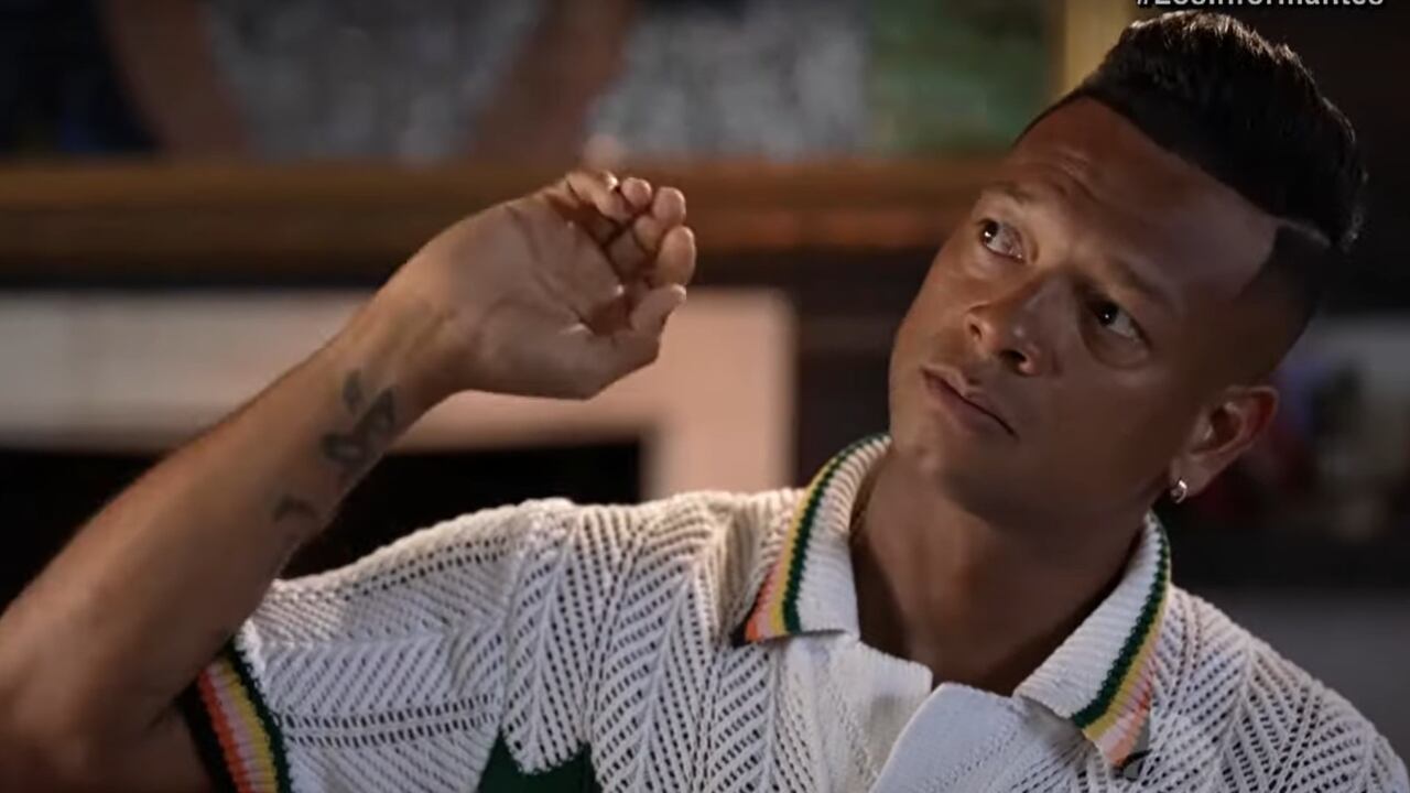 El exjugador recordó cuando casi salta de un balcón.