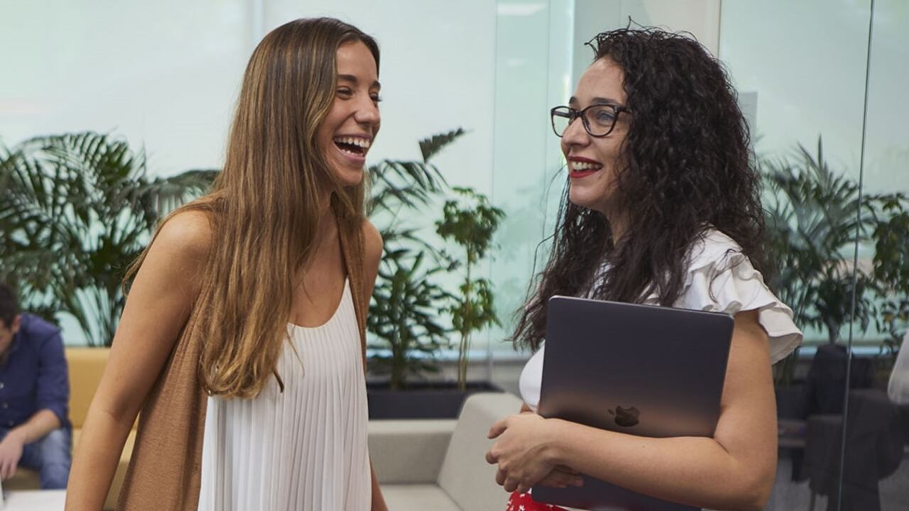 Cabify y Geek Girls LatAm se unen para fortalecer a mujeres colombianas en competencias STEAM