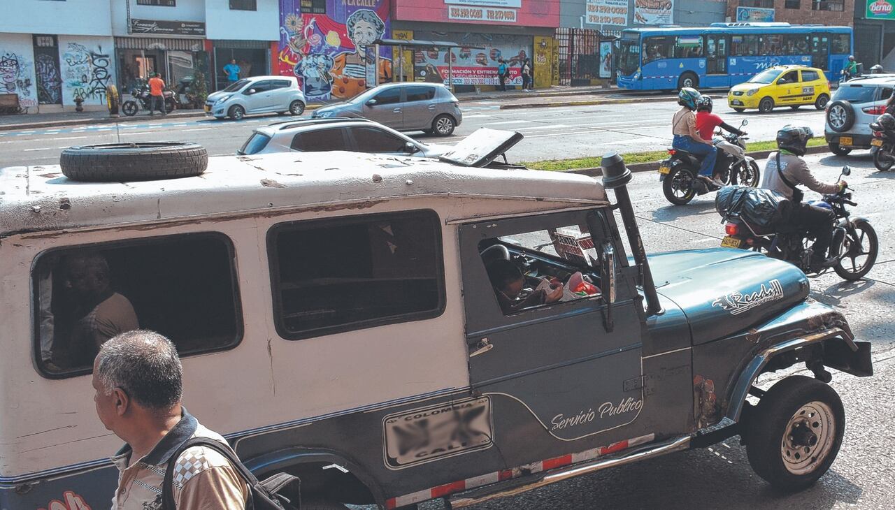 La idea de la Administración Municipal es poder integrar las gualas, el MÍO Cable, el Transporte Público Colectivo y el MÍO en un sistema multimodal que permita suplir las necesidades que tienen diariamente más de un millón de caleños que se movilizan por las principales vías de la capital del Valle del Cauca.