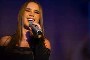 Paola Jara sorprendió con su reacción por una falla técnica