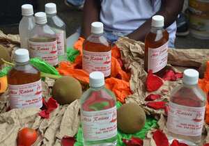 Viche, bebida autóctona del Pacífico colombiano.