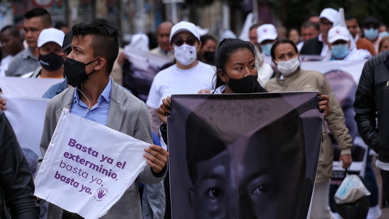 A pesar de la disminución con respecto a 2022, 45 firmantes de los acuerdos fueron asesinados en 2023. Los departamentos de Cauca, Meta y Huila fueron los más afectados por estos delitos.