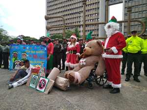 En el marco del Plan Navidad ‘Familias Felices’, la Policía Metropolitana Santiago de Cali lanza el ‘Escuadrón Antipólvora’.