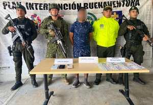 La Armada participó en la captura de alias Conal, presunto cabecilla del ELN en el Valle del Cauca.