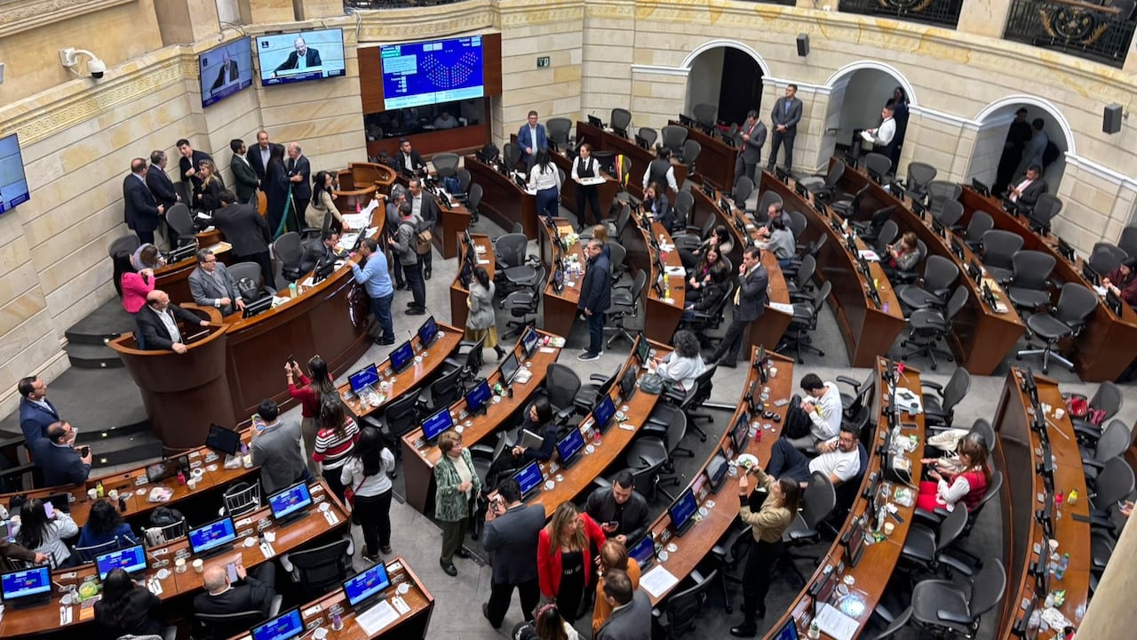 El Senado avaló el presupuesto del 2026. Se registró un recorte de $1,6 billones en la inversión para las regiones. Foto: Senado de la República.
