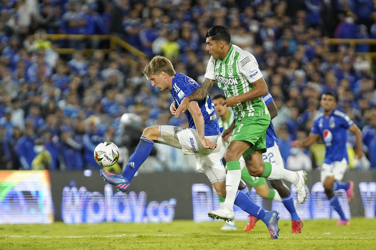 Imagen de un juego entre Millonarios vs Atlético Nacional, por la Liga colombiana.