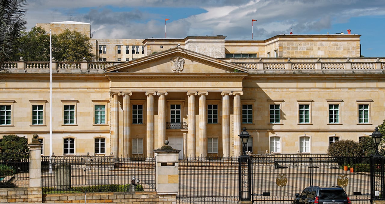 Las imágenes buscan corroborar el encuentro que se dio en la Casa de Nariño, en el despacho del Dapre, donde Olmedo López habría recibido órdenes corruptas.