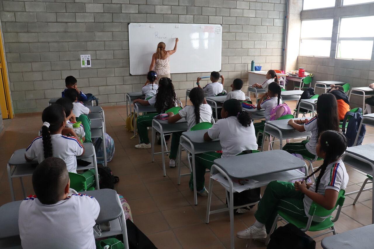 Remodelación de la sede Fernando de Aragón de la institución Educativa Evaristo García. Varios colegios públicos de Cali están en procesos de remodelación.