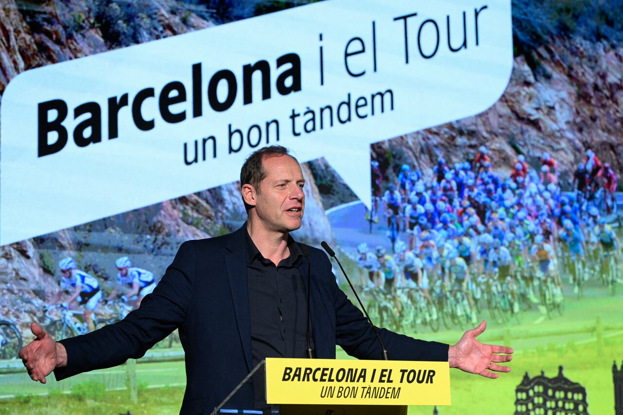 El director general del Tour de Francia, Christian Prudhomme, habla durante una ceremonia en Barcelona para presentar la salida de la carrera ciclista Tour de Francia 2026 desde Barcelona, el 25 de febrero de 2025. La primera etapa de la Gran Salida del Tour de Francia 2026 se celebrará en Barcelona el 4 de julio de 2026, y la región de Cataluña, en el noreste de España, acogerá también la segunda y tercera etapas de la Grand Boucle.