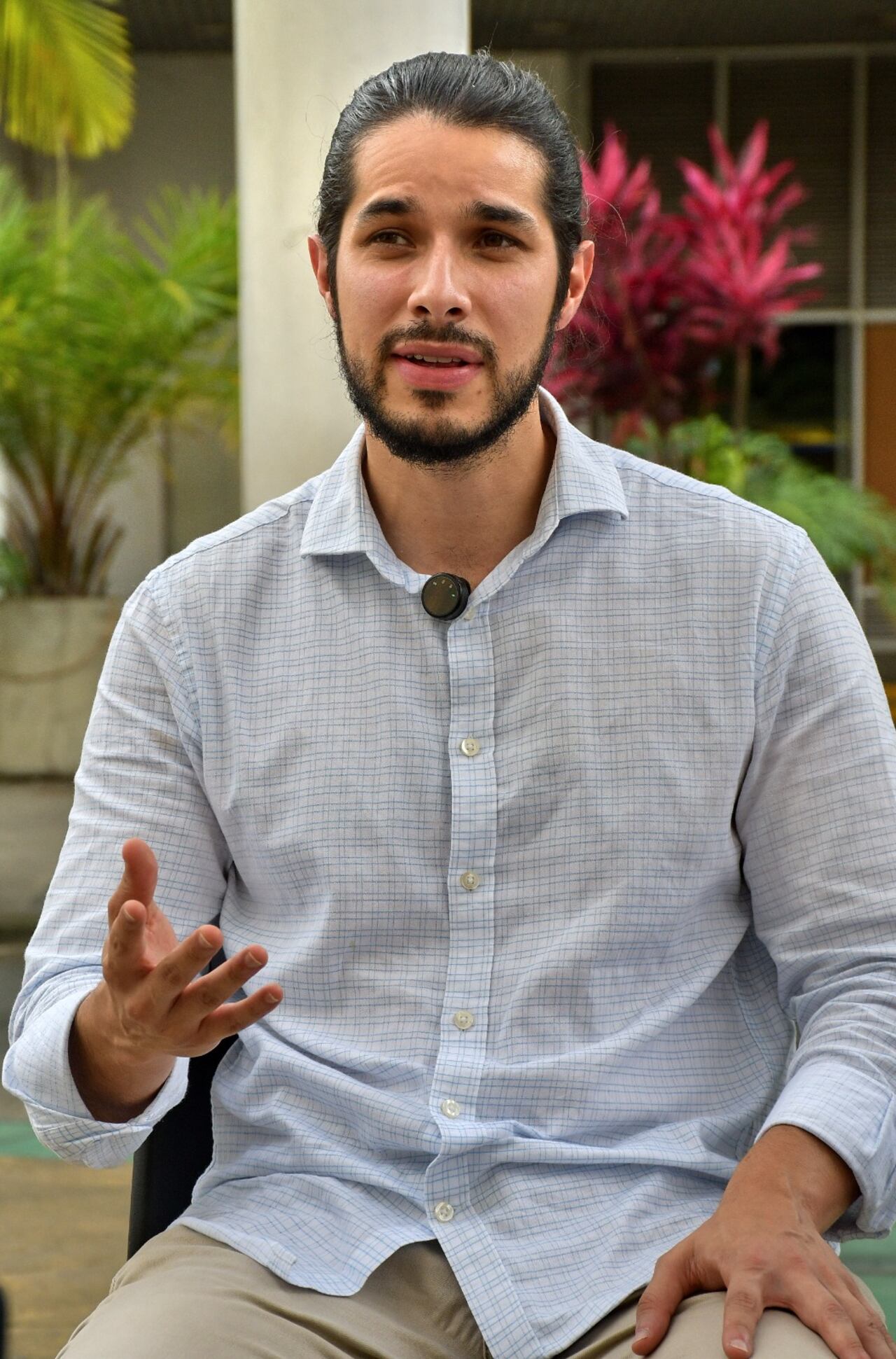 Álvaro José Pretel, subsecretario de Seguridad de Cali, reconoce que una de las tareas pendientes es terminar la puesta a punto del sistema de videovigilancia de Cali. Foto Raúl Palacos/ El País