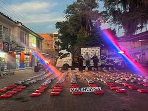 La policía incauta más de 783 kilos de marihuana y 3.3 kilos de base de coca.