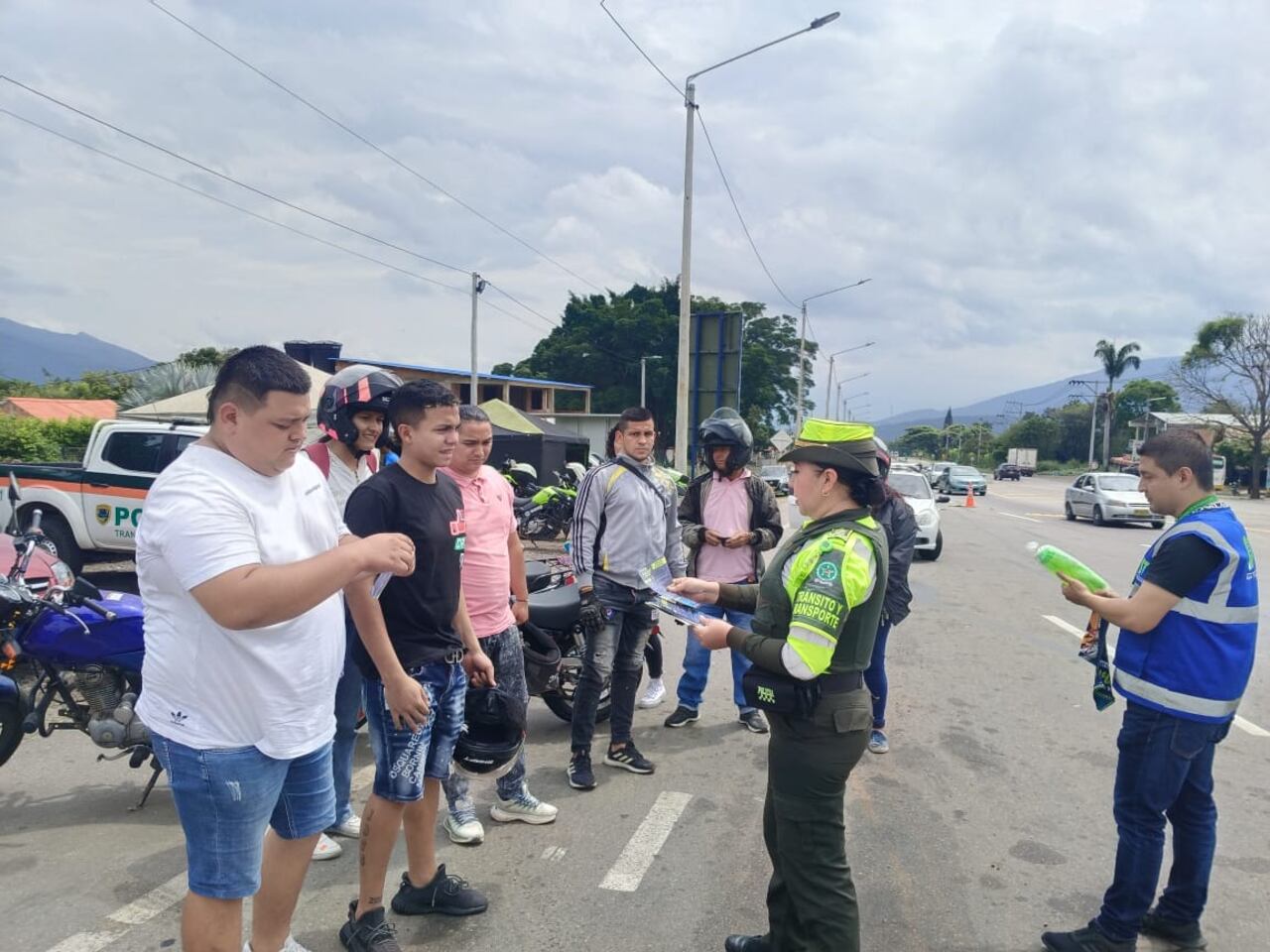 Campañas de prevención vial.