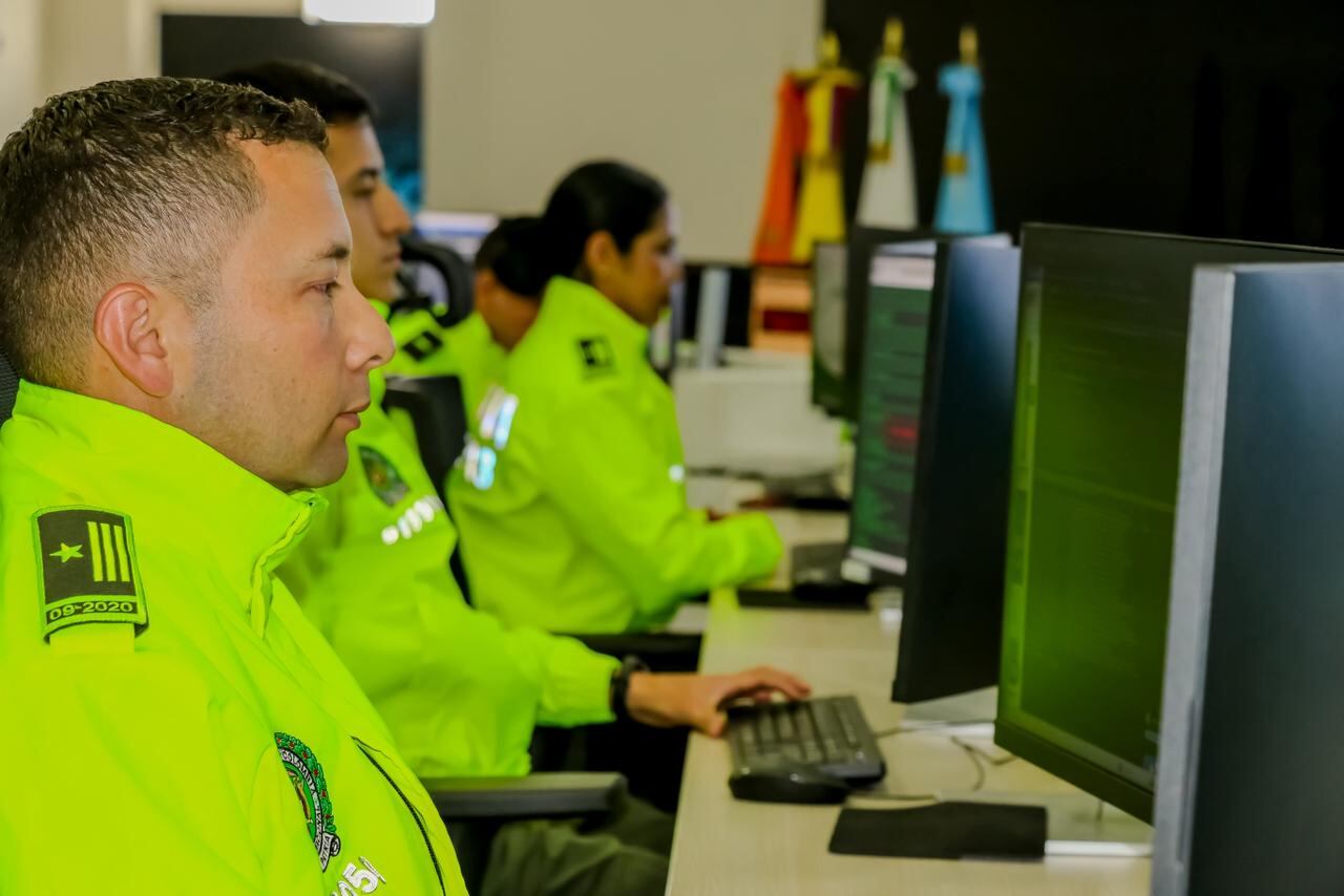 Las autoridades recomiendan tener muchas precauciones a la hora de hacer las compras navideñas.