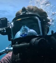 Barny Dillarstone realizó una expedición submarina en Amed, una zona costera de Bali, Indonesia.