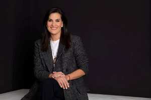 Vanessa De La Torre inició hace años una investigación que resultó en este libro, titulado ‘Historias de amor en campos de guerra’.