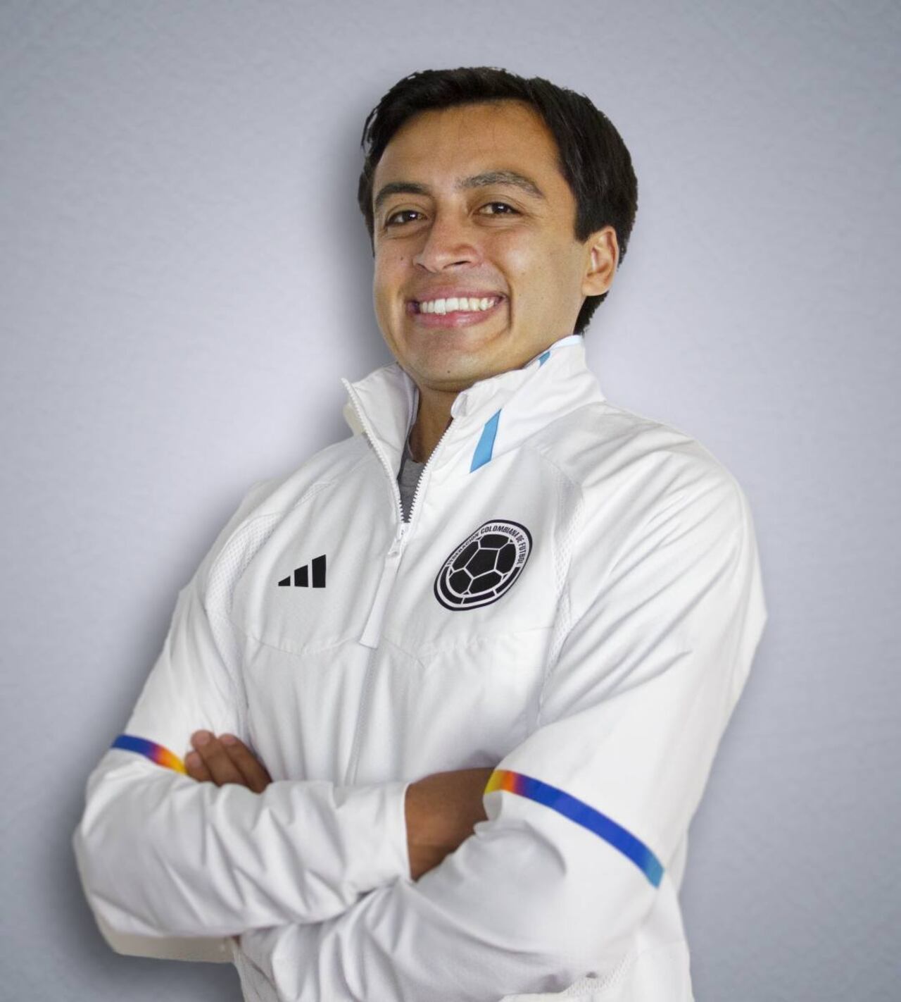 El periodista Felipe Valderrama es coautor del libro con Fernando Paneso.