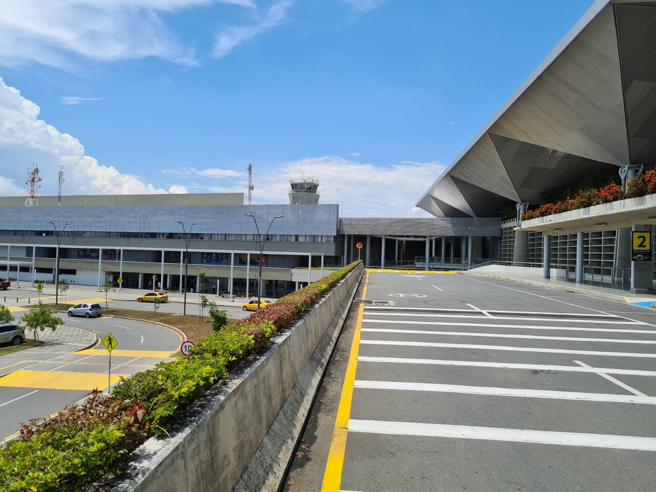 El aeropuerto internacional Alfonso Bonilla Aragón viene avanzando en los programas de mejoramiento tanto de su capacidad operativa como en la infraestructura para recibir la COP16. Foto Especial para El País