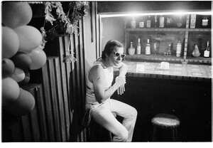 Eduardo Carvajal en una escena de la película Pura Sangre (1982). Foto de Eduardo Carvajal, uso exclusivo para esta publicación.