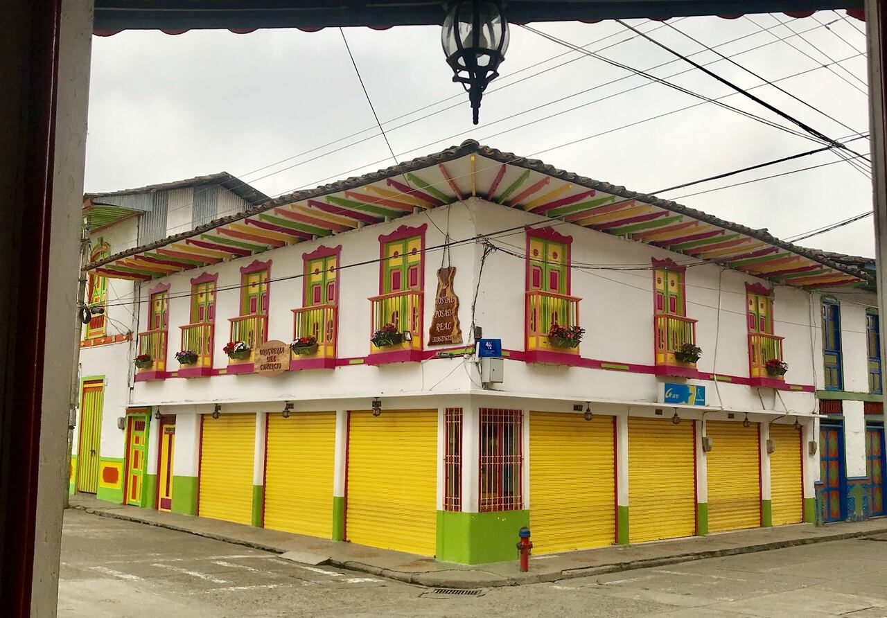 El Cairo, Valle, es uno de los municipios que el profesor Rosselli recomienda visitar y quedarse.