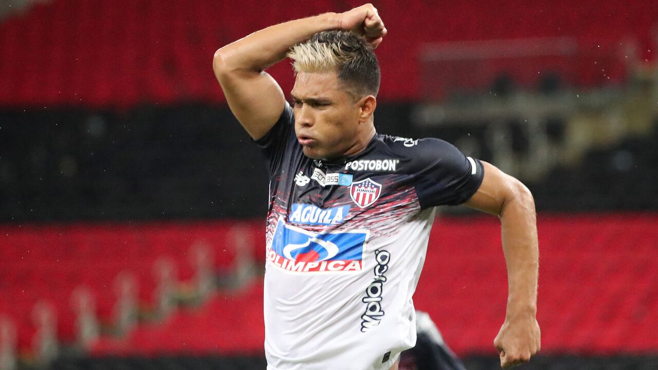 Teófilo Gutiérrez vistiendo los colores de Junior de Barranquilla en 2020.