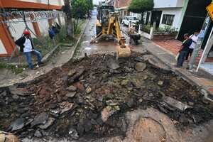 La Secretaría de Infraestructura inició las obras de mantenimiento de la malla vial de Cali. Serán 412 los puntos críticos de la ciudad intervenidos.