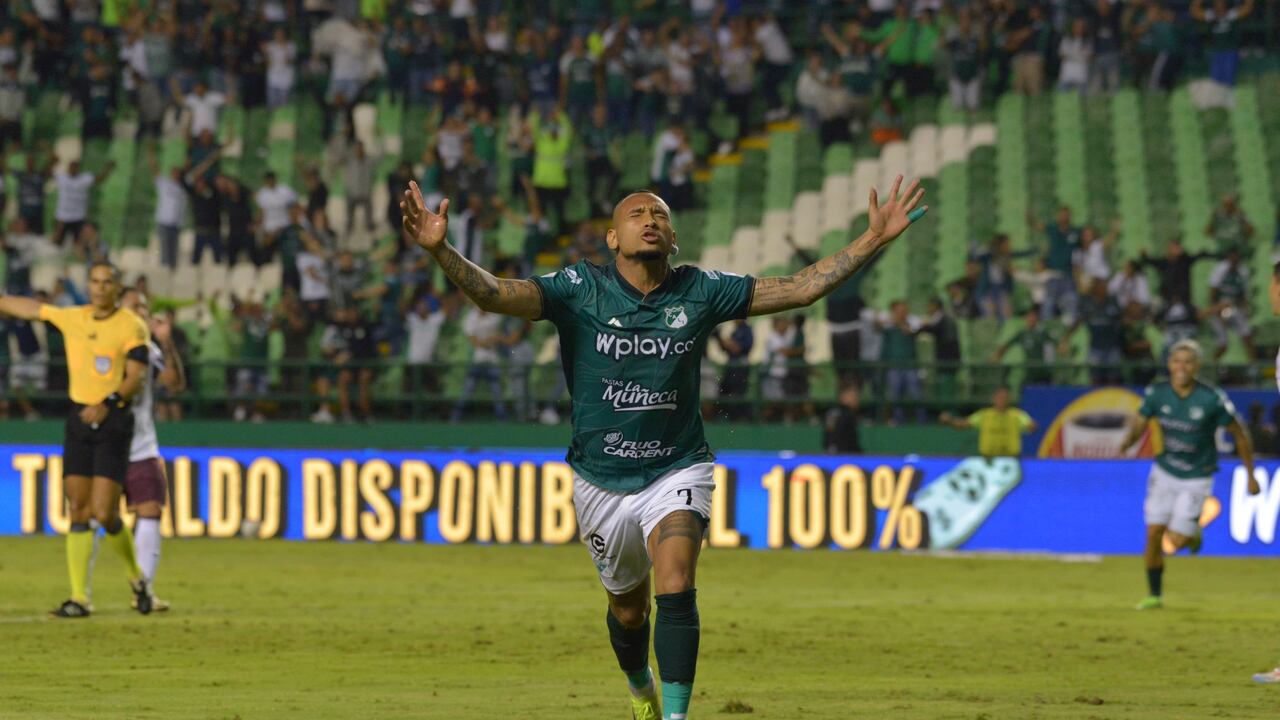 Jarlan Barrera celebra su tanto con el Deportivo Cali ante Deportes Tolima.