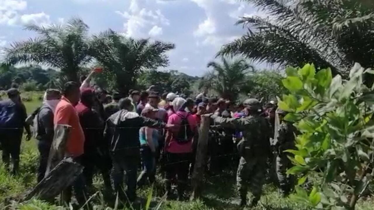 Lo último: asonadas de cocaleros contra más de 200 soldados en Norte de Santander