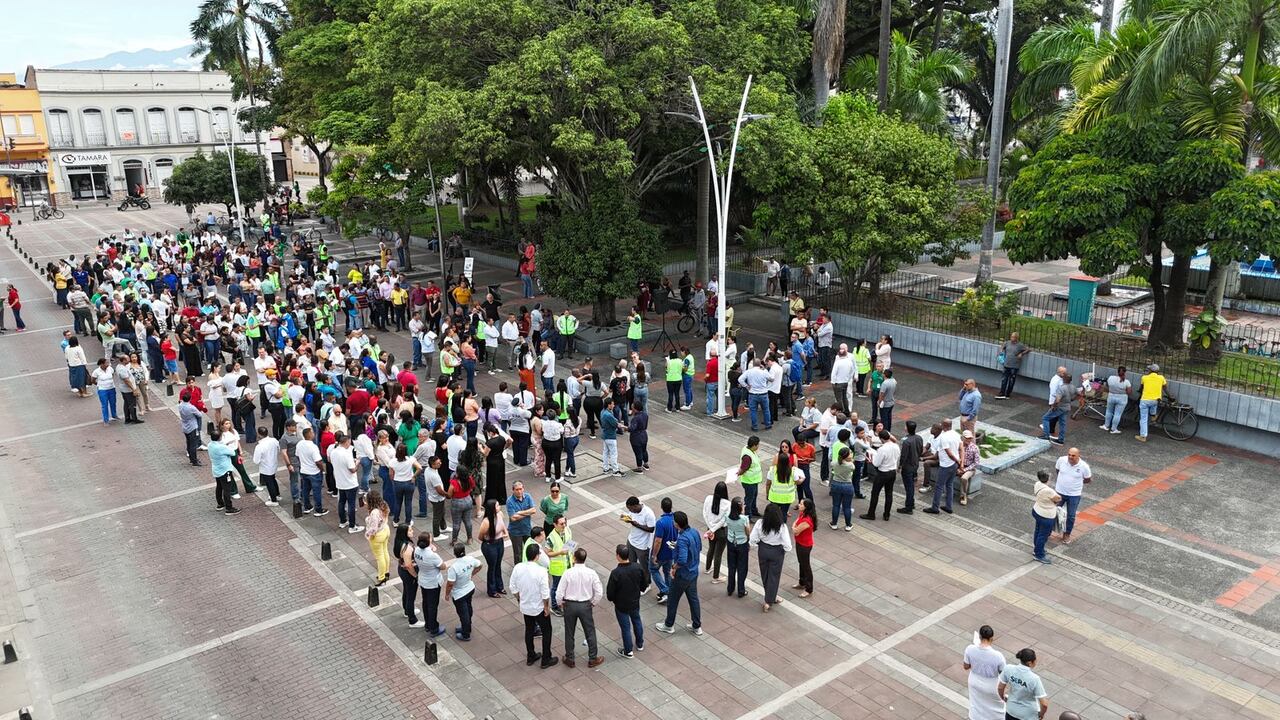 El objetivo del simulacro era fortalecer la capacidad de respuesta ante situaciones de emergencia como sismos, inundaciones, incendios u otros eventos. Foto: Alcaldía de Palmira / El País.