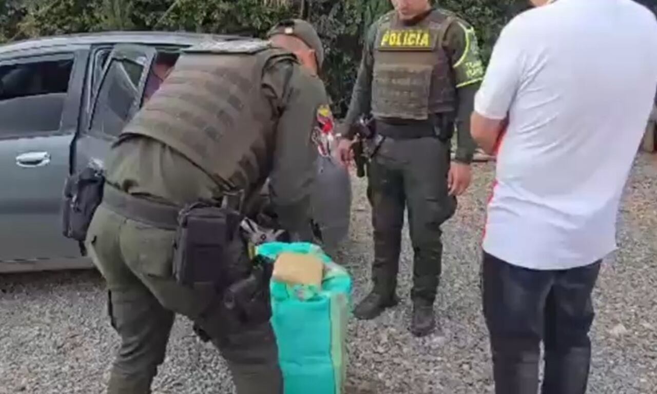 Los controles que adelanta la Seccional de Tránsito y Transporte de la Policía permite la incautación de estos cargamentos de marihuana, los cuales provienen de los municipios del norte del Cauca.