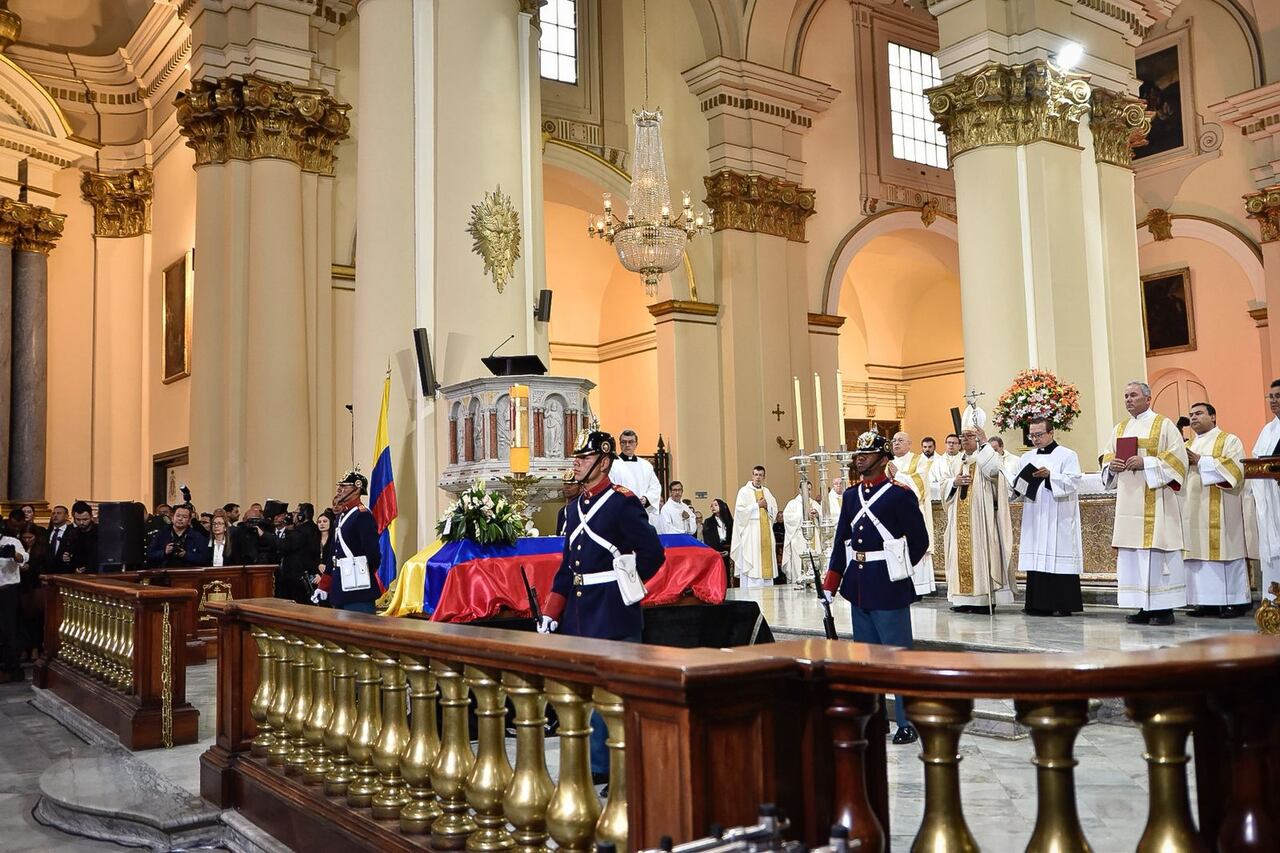 Funeral de Miguel Uribe Turbay: Catedral Primada