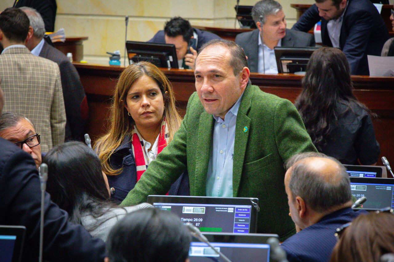 Antonio Sanguino, ministro de Trabajo, en la plenaria del Senado durante el debate final a la reforma laboral.