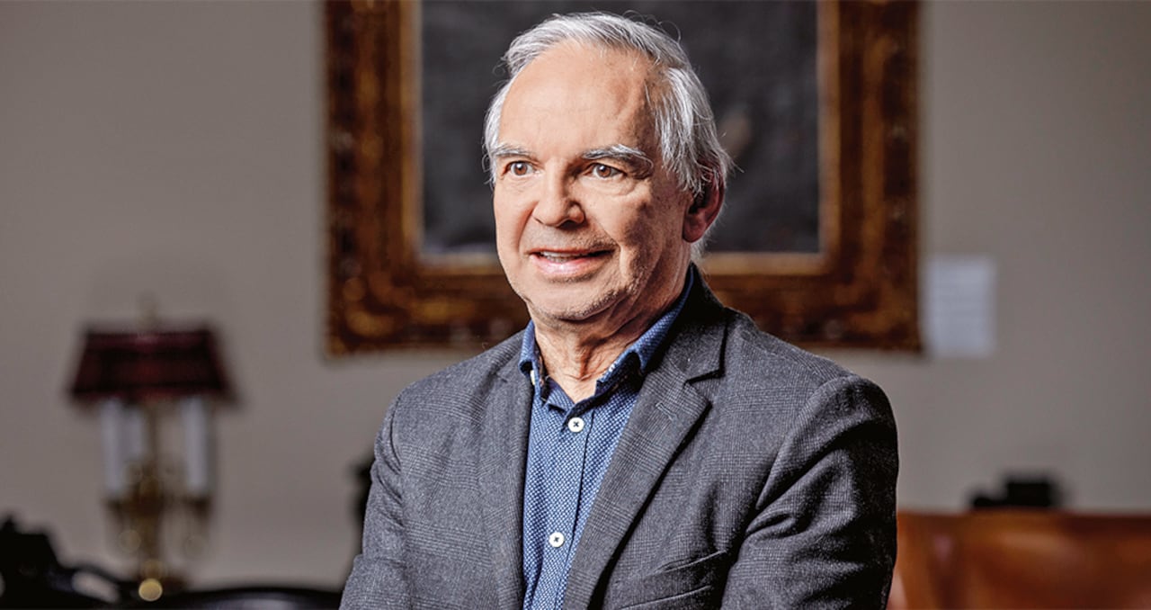 El ministro de Hacienda, Ricardo Bonilla, dice que fue un error que los exministros José Manuel Restrepo y José Antonio Ocampo, sus antecesores, dejaran fija la tarifa de renta de las empresas.