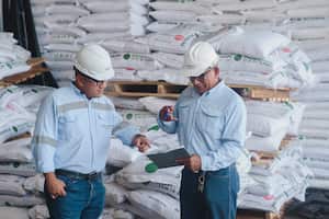 Al menos el 40% de los fertilizantes que se usan en el campo colombiano, los produce Monómeros.