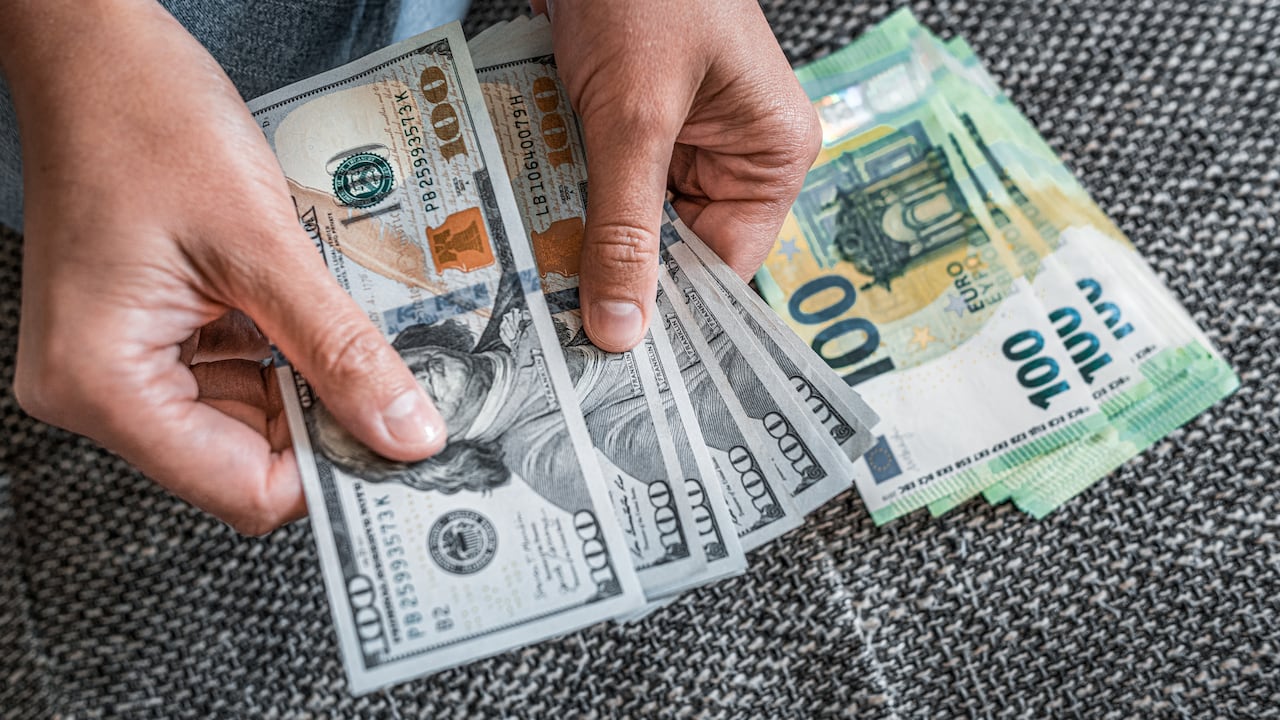 Remesas dólares pesos