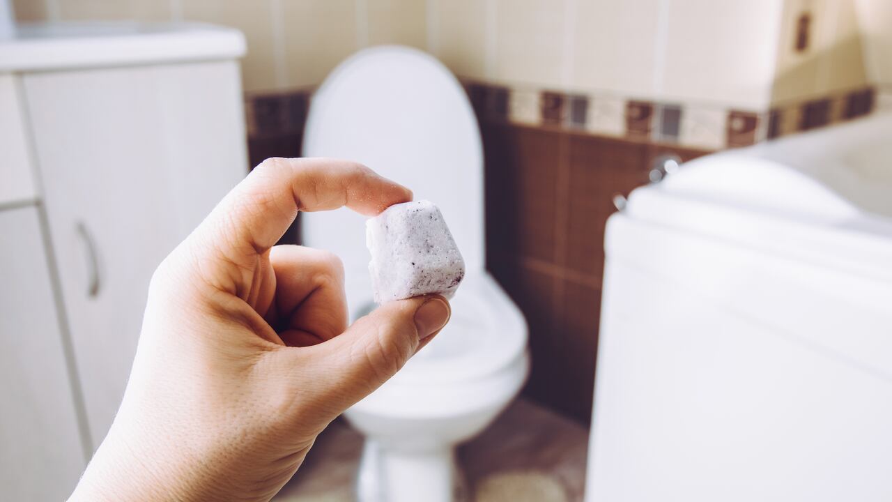 Transforme su rutina de limpieza con estas pastillas de bicarbonato, una opción segura, efectiva y respetuosa con el medio ambiente para su inodoro.