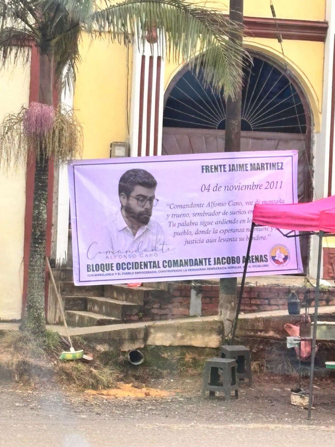 En el municipio de Morales también ubicaron pancartas alusivas a alias Alfonso Cano, quien murió hace años en combates registrados en este municipio del centro del Cauca.